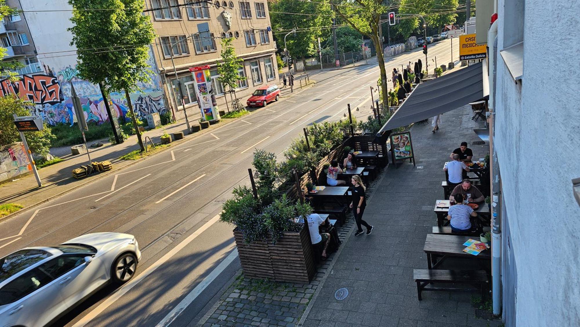 Appartamento Zimmer In Bilk-Zentrum Duesseldorf Esterno foto