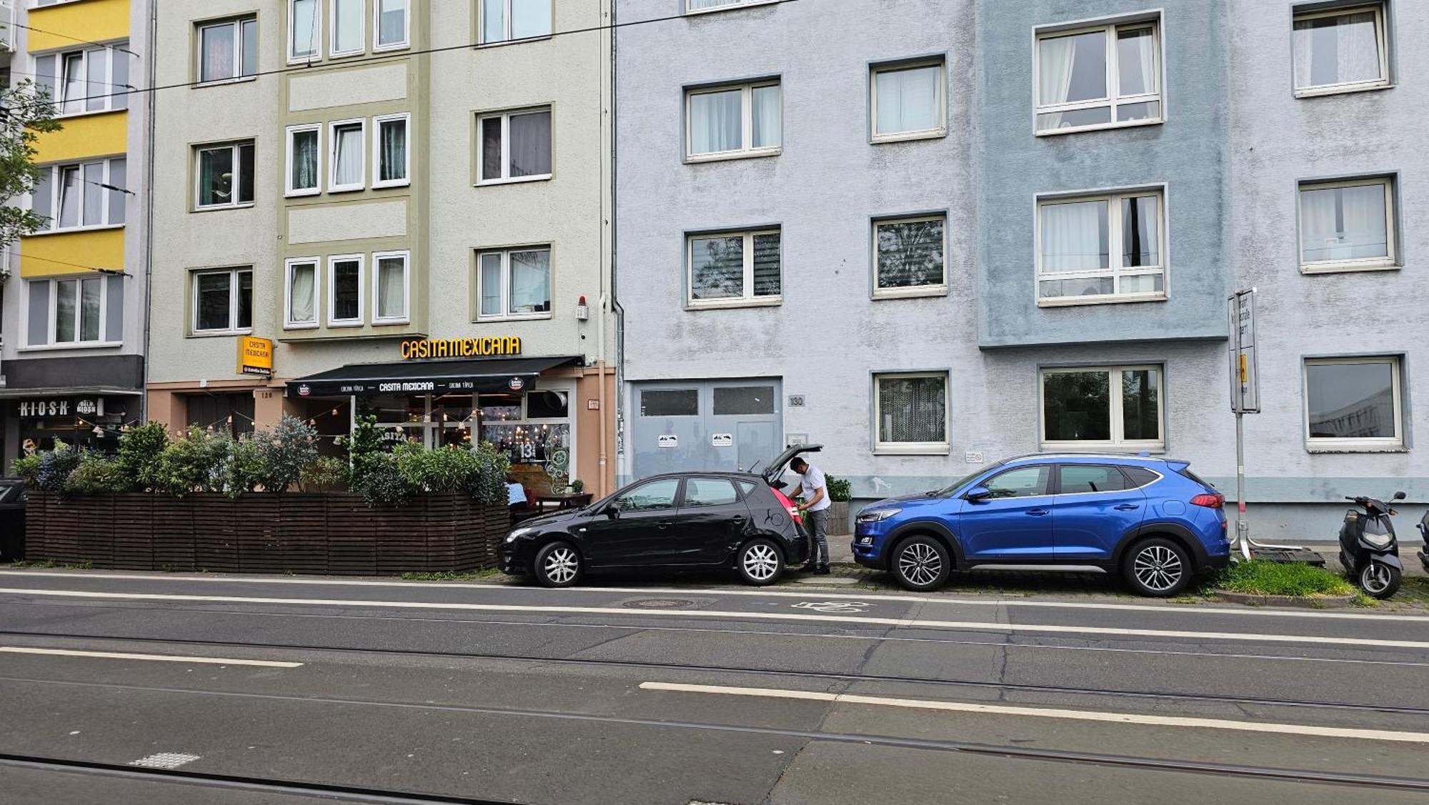 Appartamento Zimmer In Bilk-Zentrum Duesseldorf Esterno foto